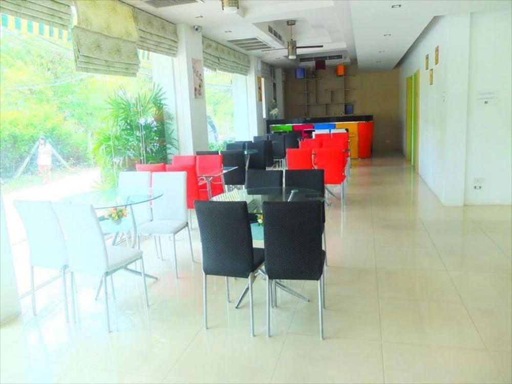 Dragon Beach Resort Jomtien Pattaya Luaran gambar