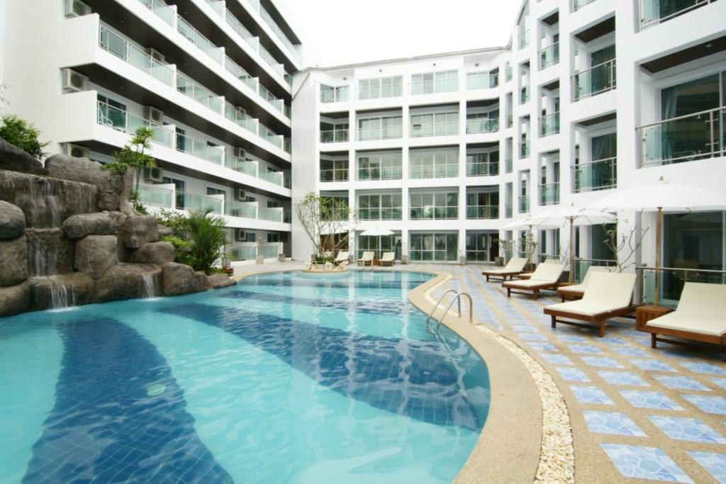 Dragon Beach Resort Jomtien Pattaya Luaran gambar