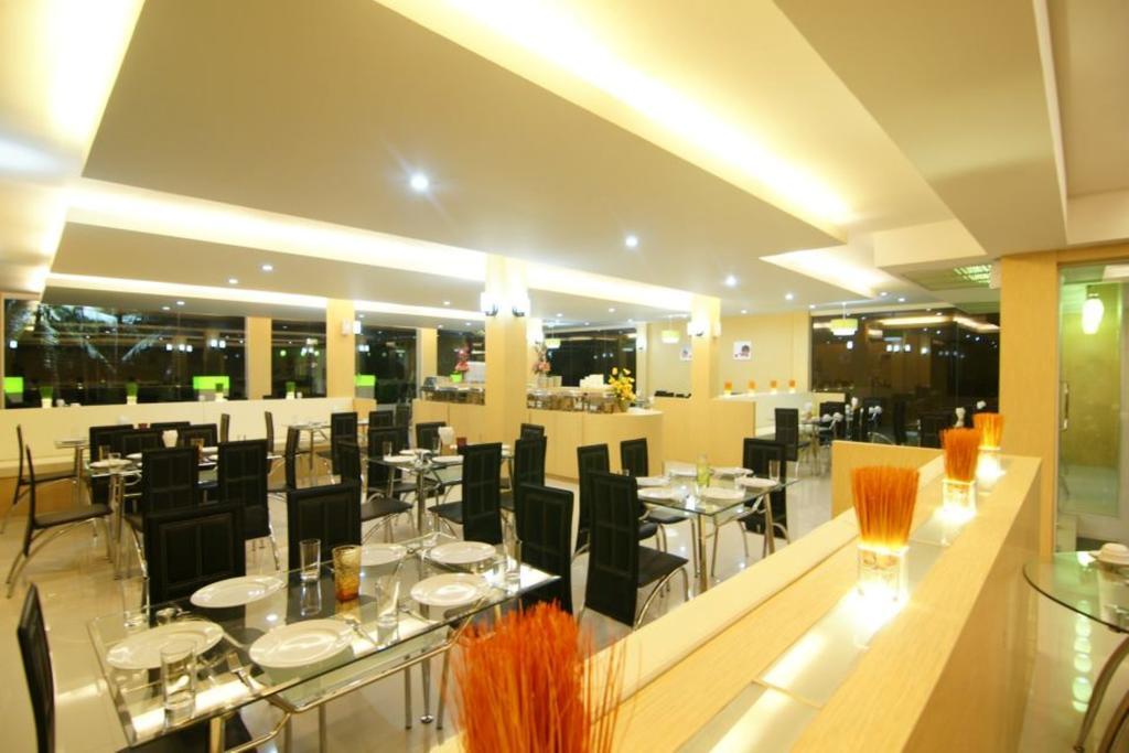 Dragon Beach Resort Jomtien Pattaya Luaran gambar