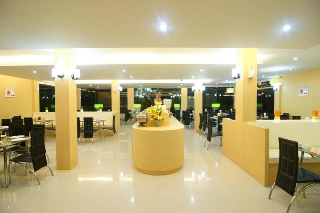 Dragon Beach Resort Jomtien Pattaya Luaran gambar
