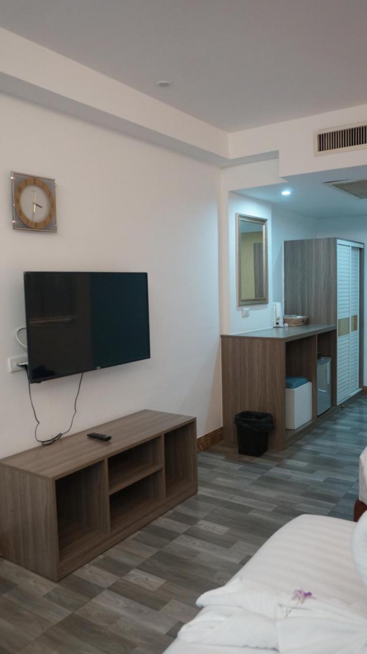 Dragon Beach Resort Jomtien Pattaya Luaran gambar