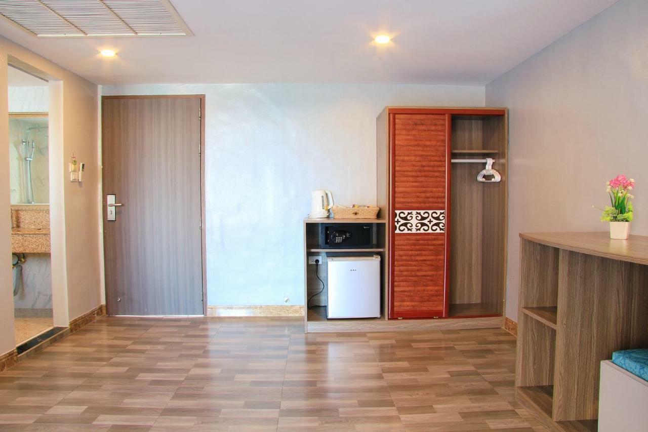 Dragon Beach Resort Jomtien Pattaya Luaran gambar